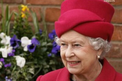 Recession-hit UK govt to shelve Queen's luxury jet