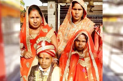 At This Unique Bihar Wedding, Three-Foot Groom Marries Three-And-A-Half-Foot Bride