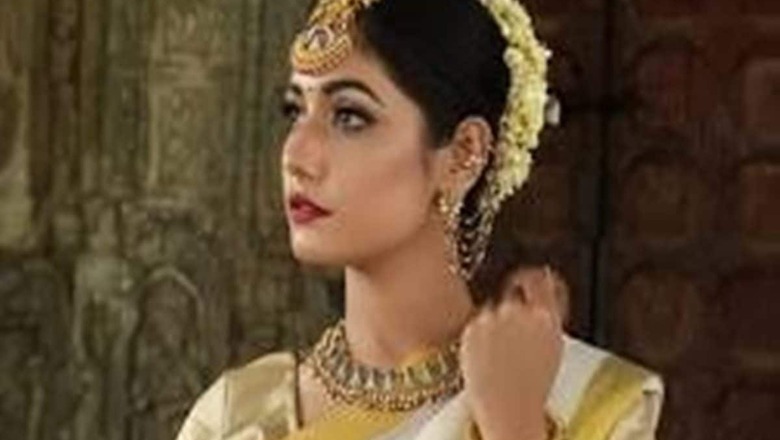 Gold Rate Today Falls In India: Check 24 Carat Price In Your City On February 8