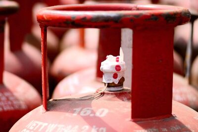 TMC Targets PM Modi Over LPG Price Hike