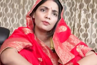'Is Singing in UP a Crime?' Served Notice by Police, Folk Singer Neha Rathore Says 'Not Politically Driven'