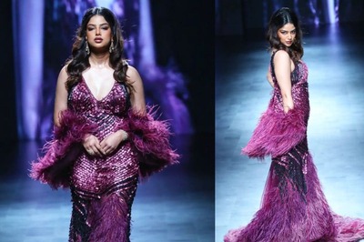 Lakme Fashion Week X FDCI: Harnaaz Sandhu Models a Sequined Purple Gown for Pallavi Mohan's Not So Serious