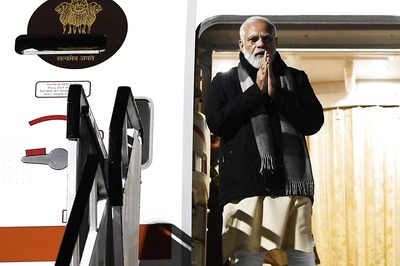 Tune of Scottish Bagpipes, Chants of 'Bharat Mata Ki Jai': PM Modi Gets Warm Welcome in Glasgow