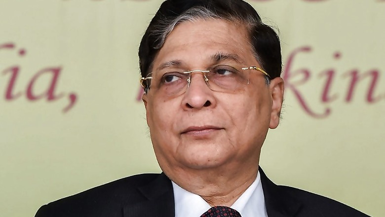 Petitioner Accuses CJI of Conflict of Interest in Case Against Lawyers-Turned-Lawmakers, Seeks New Bench