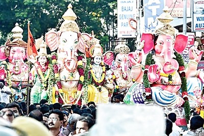 Chennai: Grand farewell for 1,450 Vinayakas