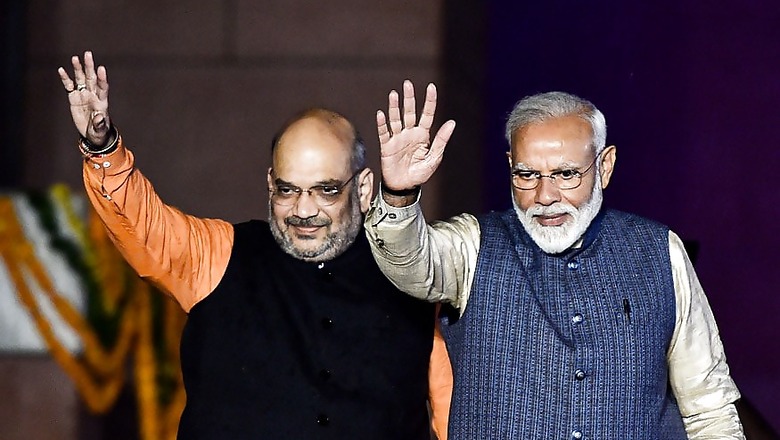 Rajinikanth Likens Modi-Shah Duo to Mahabharat's 'Krishna and Arjuna' over Move to Scrap Art 370