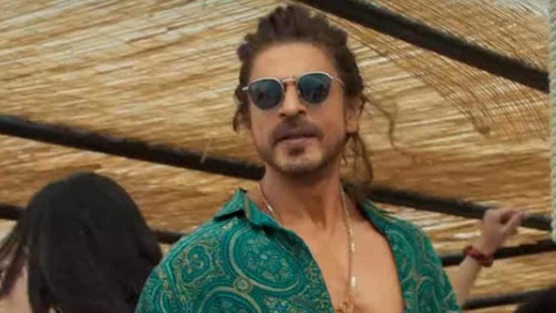 Fan Asks Shah Rukh Khan to Give 'Genuine Pathaan Review', His Answer Will Impress You