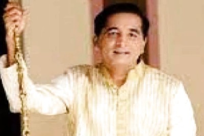 Maharashtra Film Maker Mahesh Tilekar Expresses Anguish Over Farmer Suicide