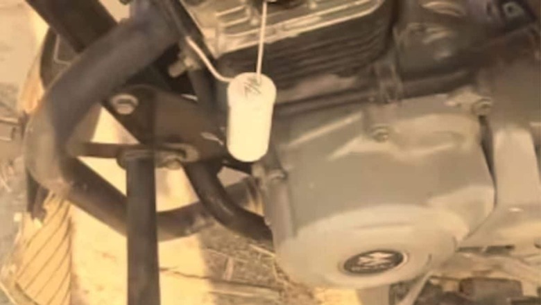 Man Claims His Desi Jugaad Device Can Help Bikes Save Petrol, Give Greater Mileage