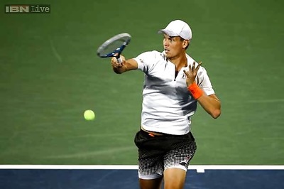 Karlovic beats Berdych in first round at Qatar Open