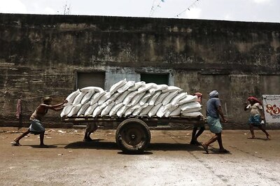 Govt Allows Duty-Free Import of Raw Sugar Upto 5 Lakh Tonnes