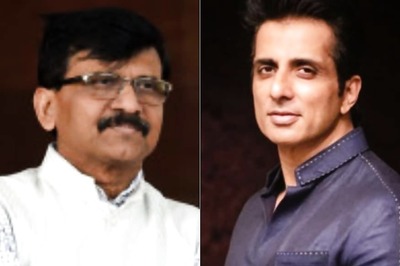 'Celebrity Manager of Mumbai': Sena Sparks Off Political Row With Dig at Actor Sonu Sood for Helping Migrants