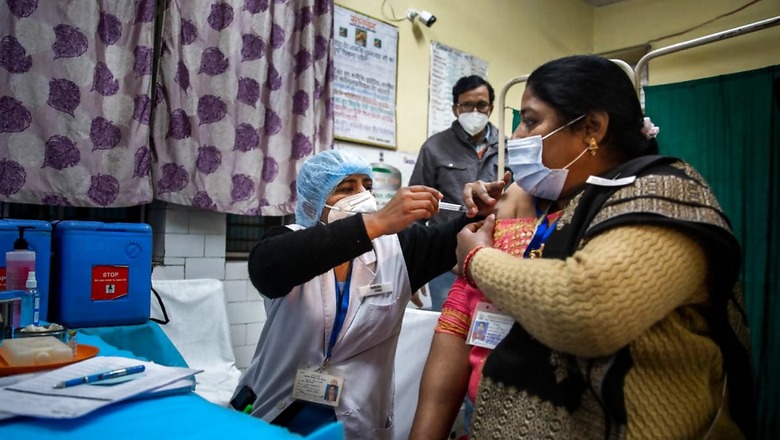 Delhi Budget Likely to Have Special Allocation for Free Covid-19 Vaccination at Govt Hospitals: Sources
