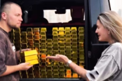 Video Of Man Handing Out 'Gold Bars' Viral, Internet Claims They Are Fake