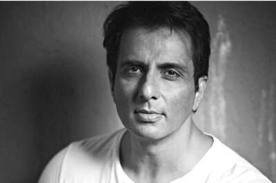 Bihar Girl Lost One Leg While Walking to School, Sonu Sood Extends Help