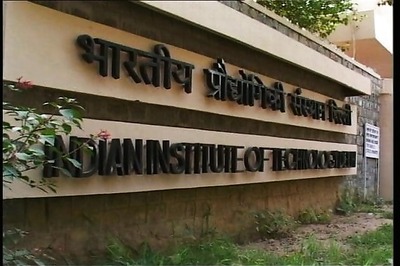IIT Delhi faculty asks Director to withdraw resignation