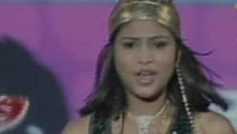 Li'l Champ sings for Neha Dhupia
