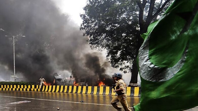 Mumbai: Raza Academy apologise for violence