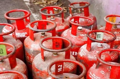 Pradhan Mantri Ujjwala Yojana: Union Cabinet Extends Rs 300 LPG Cylinder Subsidy Till March 2025