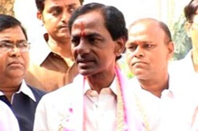 Congress faces revolt, its Telangana MPs quit