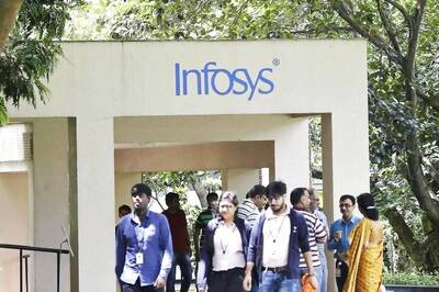 Ex-Infosys Techie Says He Fell Victim to 'Silent Layoff' But People Are Doubting His Viral LinkedIn Post
