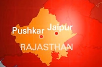 3 injured in fire in National Handloom Showroom in Jodhpur