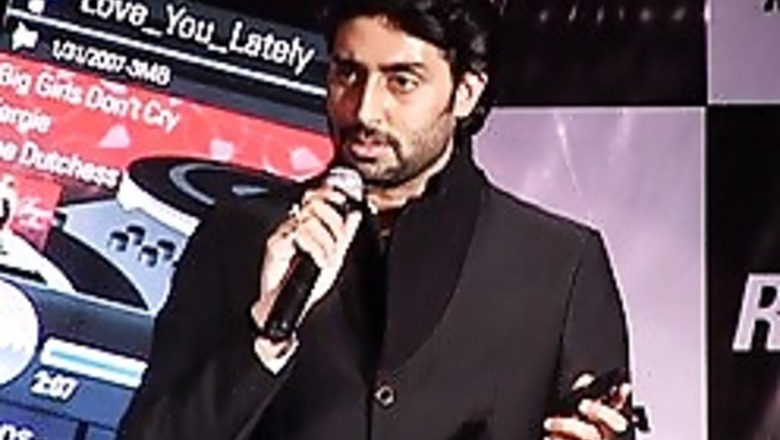 Bachchans celebrate Abhishek b'day | Wish him