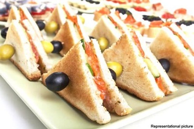 Delta passenger thought needle was a toothpick