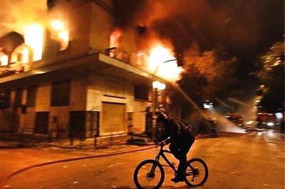 Greek lawmakers approve austerity bill