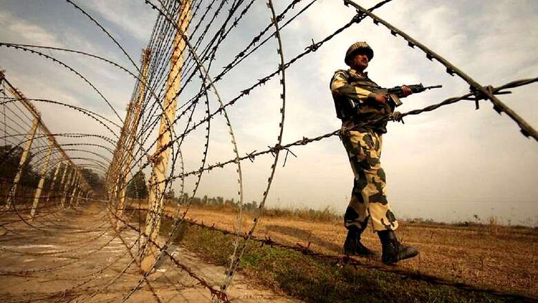 Three Hizbul Militants, Army Soldier Killed in Encounter in Jammu & Kashmir