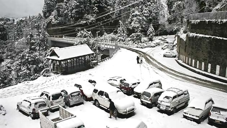 Cold wave intensifies as more hilly areas receive snow, 4 dead in HP