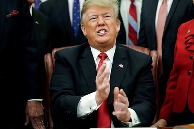 Trump Threatens to Seal Mexico Border Once Again, Says it's Allowing Entry of Illegal Immigrants to US