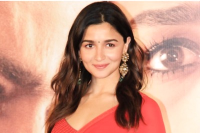 Alia Bhatt Denies Rumours of Being Upset With RRR Team, Requests People Not to Make Assumptions