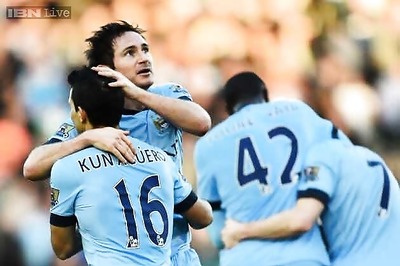 10-man Manchester City beat Southampton 3-0