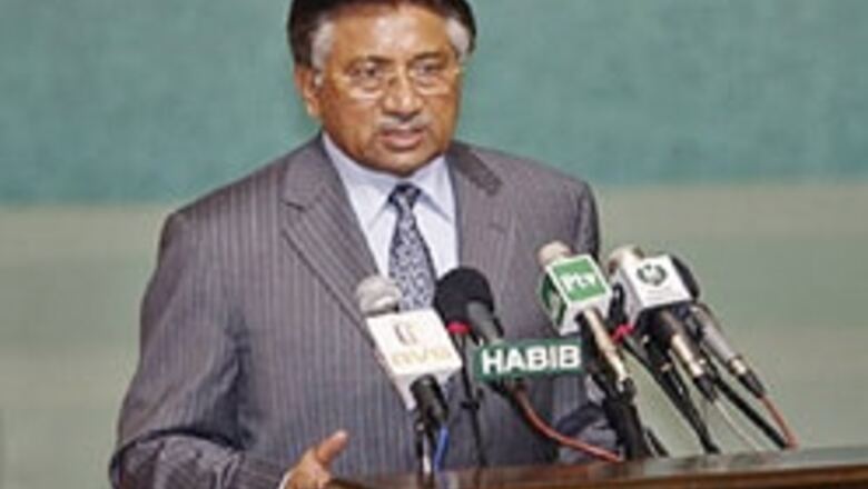 Pak's N-weapons not under threat: Pentagon