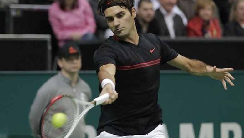 Federer routs Del Potro to win Rotterdam title