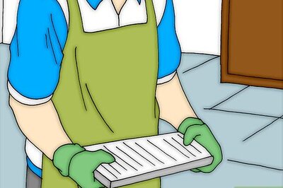 How to Change the Cabin Filter in a 2003 Ford Taurus