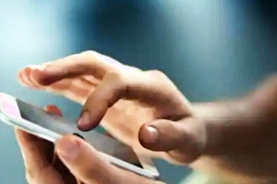 Google Takes Drake's 'Texts Go Green' Song To Ask Apple To Put RCS On iPhones