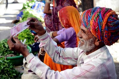 Rs 2,000, Rs 500 Notes Should be Withdrawn Over Time: Ex-Revenue Secretary