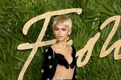 Zendaya Surely Knows How to Raise the Temperature, See Pics