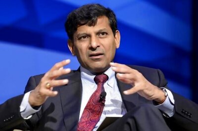 World economy may be slipping into 1930s depression problems: RBI Governor Rajan