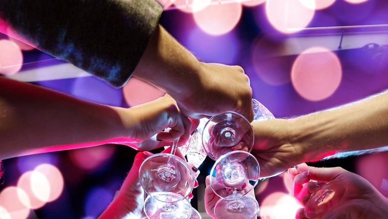 Look Your Stylish Best on Your Bachelorette Night with These Essential Tips