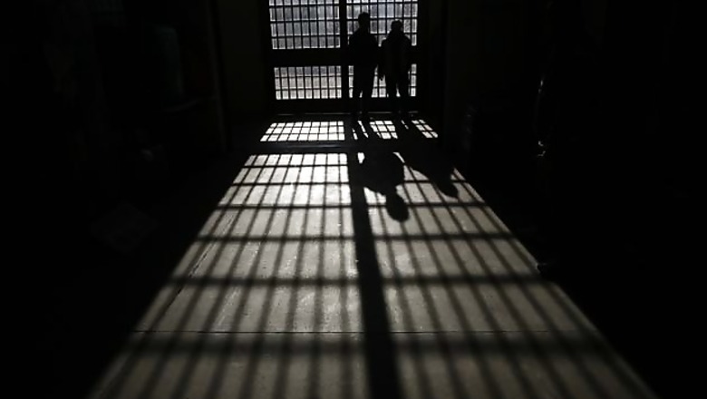 UAE: Indian helps in freeing prisoners by paying off their debts