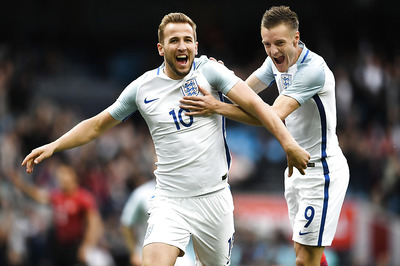 Harry Kane, Jamie Vardy Score to Earn England 2-1 Win Over Turkey