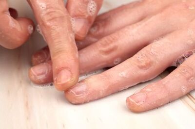 How to Keep Your Nails Healthy