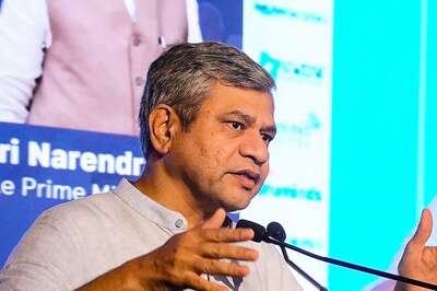 Days After PM's Concern Over Deepfakes, Govt Calls High-profile Meeting; Invites Sent to Google, Meta