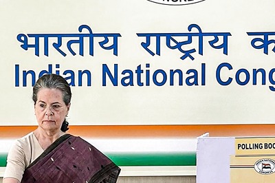 Sonia Gandhi Accuses Govt of Blocking Parliamentary Debate, Trying to Delegitimise Judiciary, Adopting Divisive Policies