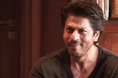 Shah Rukh Khan Schools Fan For Asking for Free Jawan Ticket for His GF: 'Don’t Be Cheap In...'