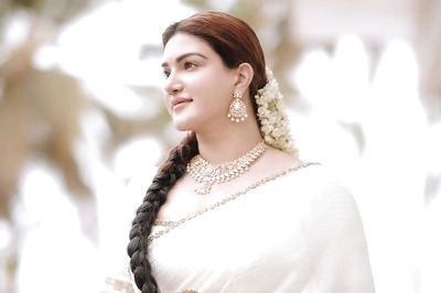 In Pics: Honey Rose's Traditional Avatar For Vishu