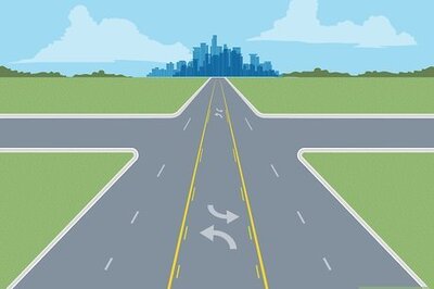 How to Use the Center Turning Lane